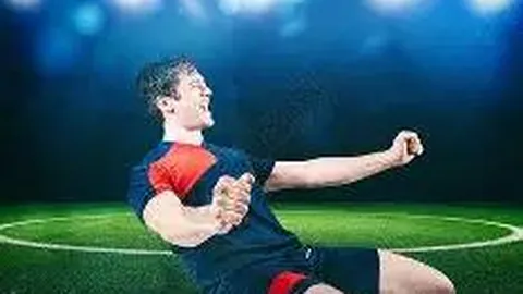 李平康揭秘：前国安教练斯坦利有望重返中超，加盟顶级球队幕后助力！